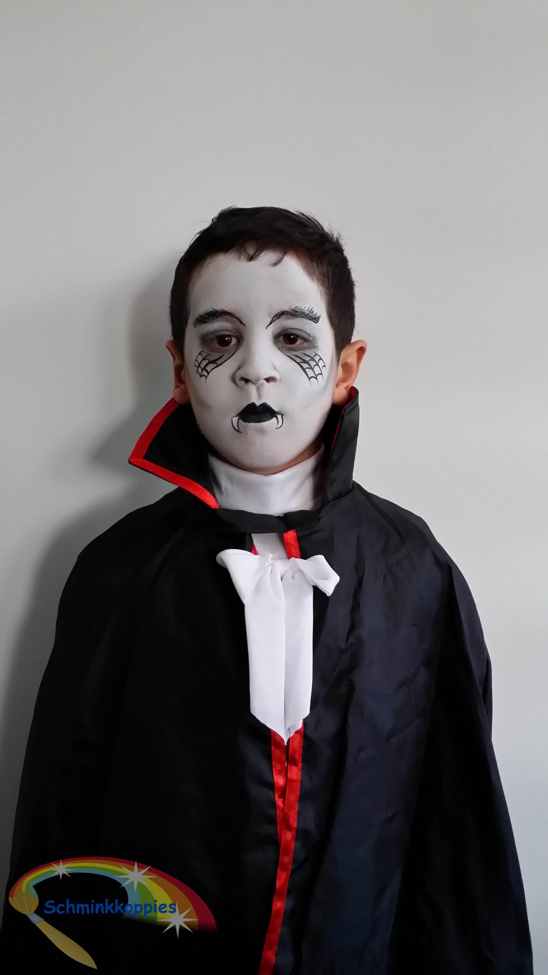 Dracula Schminken Kind : Halloween Vampirkostum Fur Kinder Thegreencat ...